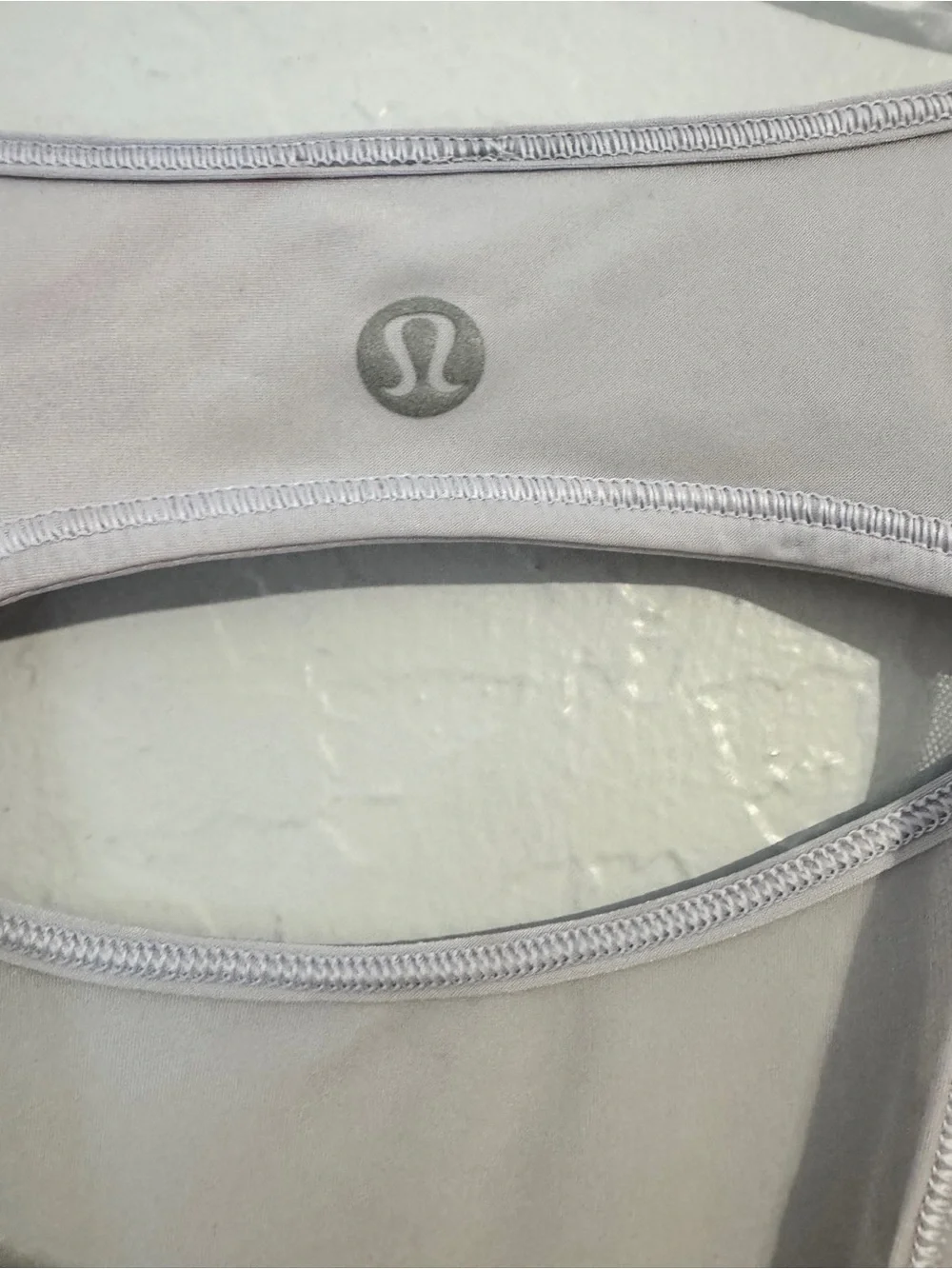 👚Lululemon Long Sleeve Mesh Back Crossover Keyhole Activewear Top size OS